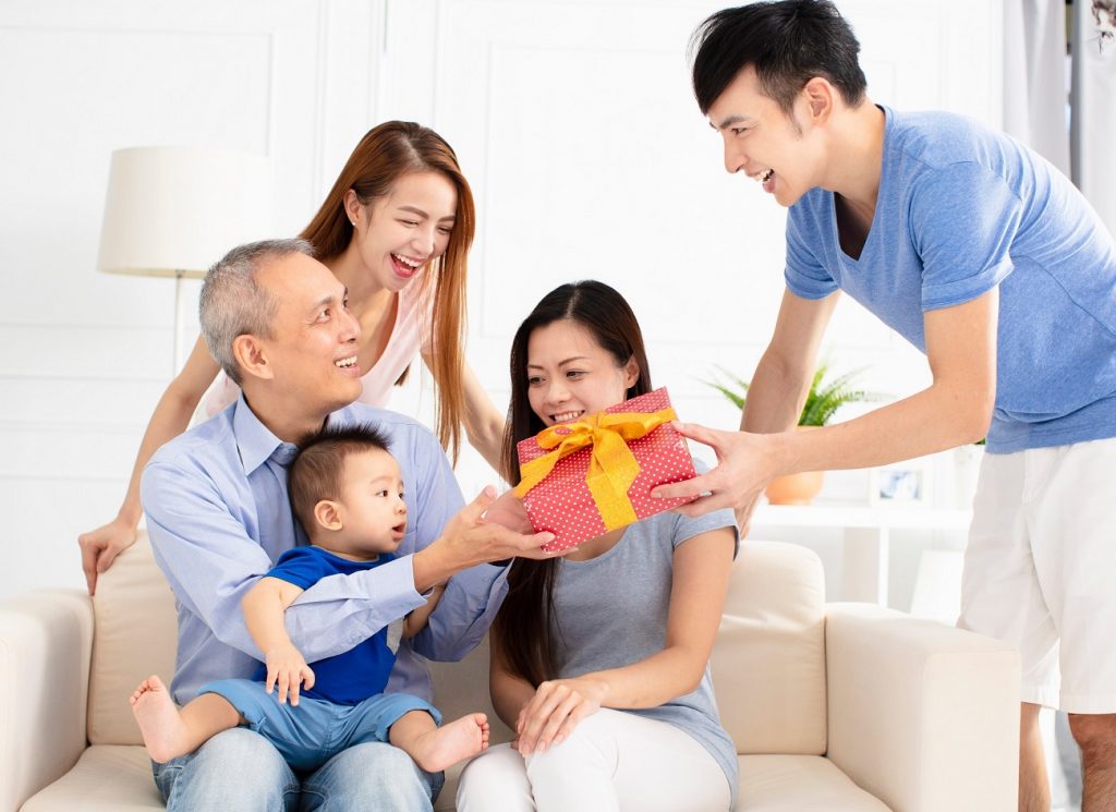 Quà tết sức khỏe cho gia đình là sự gắn kết tình thân